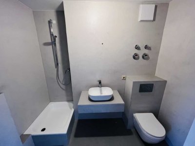 2 Zi Penthouse inkl. 2 großen Balkonen (West+Ost) 2023 renoviert
