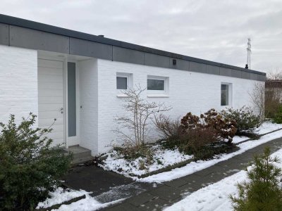 Barrierefreier Bungalow in ruhiger, nachgefragter Lage Nähe AEZ und S-Bahn