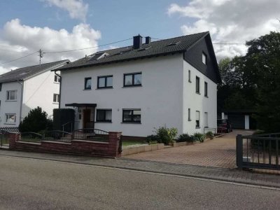 Großes 2-3 Familienhaus in  Grünwettersbach zu verkaufen!