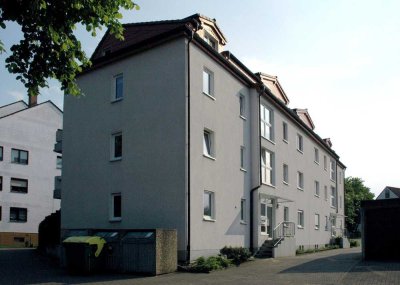 3,5 Raum DG-Wohnung mit Parkett und Balkon in Bochum-Linden Garage