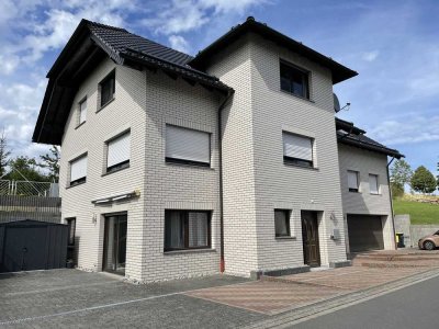 Ihr Zuhause in bester Lage! Gepflegte Wohnung in attraktivem 3-Familienhaus