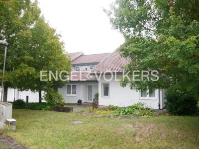 Modernes freistehendes Einfamilienhaus- Wohnen mit Komfort und Ruhe im Grünen