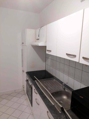 Inklusivmiete: Attraktive Einzimmer-Wohnung mit großer Terrasse und Erdwärmeheizung