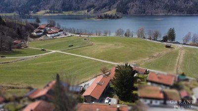 Architektenhaus mit Berg- und Seeblick