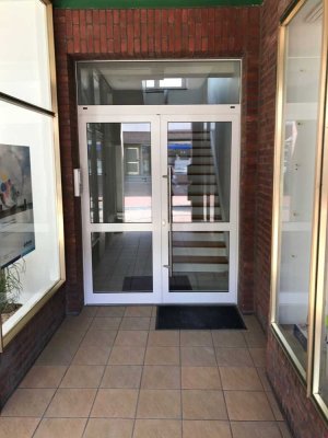 Rees Innenstadt: schöne, geräumige 2,5-Zimmer Wohnung mit Balkonterrasse ab 01. August