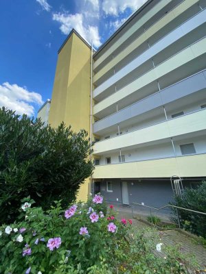 Kray/Isinger Feld: Gut geschnittene 2-Zi.-Wohnung mit Sonnenbalkon