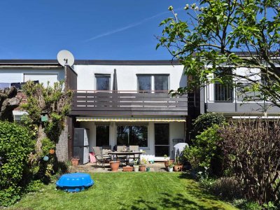 Modernisiertes Reihenmittelhaus mit Garten, Garage, Photovoltaik und Wärmepumpe in Frankfurt-Kalbach