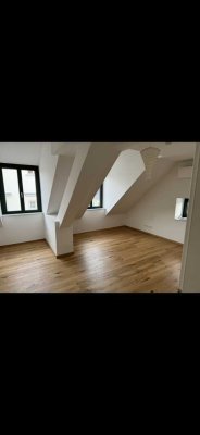Ab April: 2,5-Zimmer Wohnung in Mannheim-Wallstadt