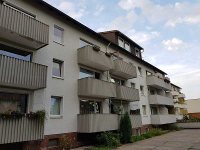 1-Zimmer Whg. mit Süd-Balkon / 350m zur Stadtbahn    3 km zur MHH