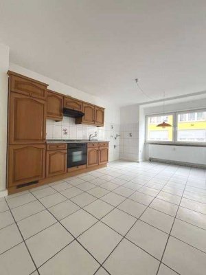 Wunderschöne 1 ZKB-Whg. mit Balkon zu vermieten