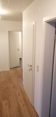 Sonnige, neu renovierte 3-Zimmer Whg. mit Gartenanteil