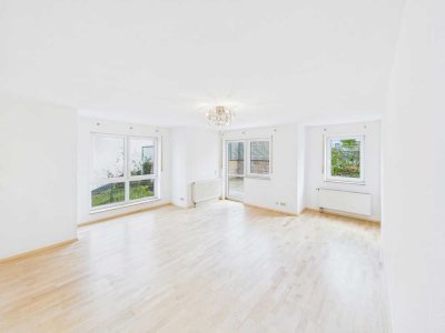 Bezugsfreie 3-Zimmer-Wohnung mit großzügiger Terrasse und eigenem Garten