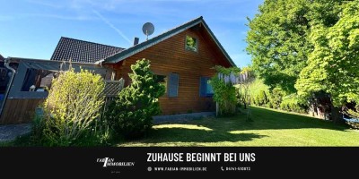 Idylle in Drochtersen: Ein Blockbohlenhaus, das Wellness für Ihre Seele bietet.