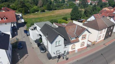 Mehrgenerationenhaus oder Eigenheim + Kapitalanlage in TOP-Zustand