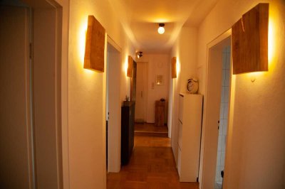 Exklusive 3-Raum-Wohnung mit Einbauküche in Unterhaching