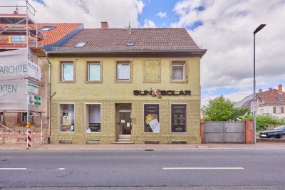 Vermietetes Wohn- und Geschäftshaus mit möglicher Neubauoption