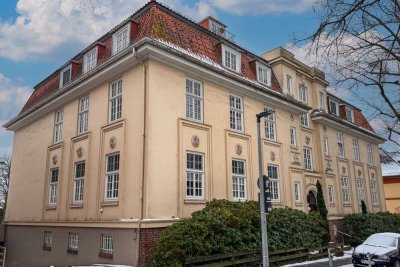 Kapitalanlage mit historischem Charme: 2 Zimmer Maisonett mit Tiefgarage und Balkon in Vegesack