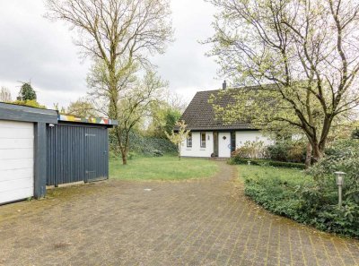 Wohnliches geräumiges Familienhaus in bester grüner Lage in Fockbek / Rendsburg