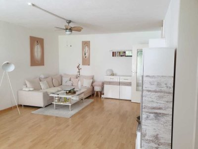 2 ZKB mit Einbauküche und Balkon in gepflegter Wohnanlage