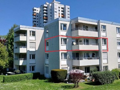 Wohnung mit Blick "ins Grüne" plus PKW-Stellplatz im Freien.