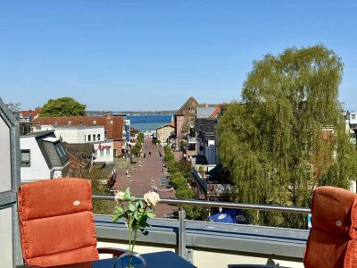 Eigentumswohnung mit Panoramablick über die Kieler Förde bis zum Ehrenmal - Ostseebad Laboe!