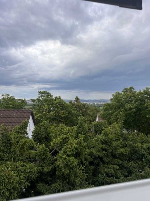 Charmante 2-Zimmer-Dachgeschosswohnung mit Balkon in LE-Stetten – Nachmieter*in gesucht ab 15. Juli