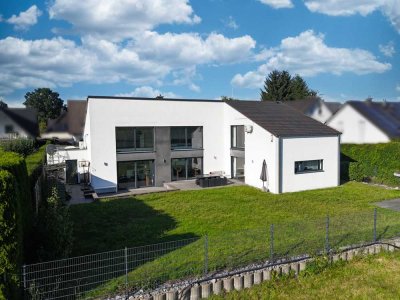 Moderne Architektur trifft Energieeffizienz und Wohnkomfort