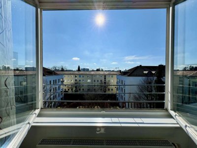 SELBSTBEZUG ODER KAPITALANLAGE! SCHÖNE, MODERNE DACHGESCHOSSWOHNUNG IM BELIEBTEN MÜNCHEN-MOOSACH