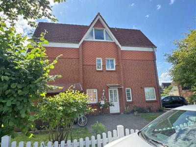 Top vermietetes Reihenhaus in zentraler Lage von Syke – solide Kapitalanlage!