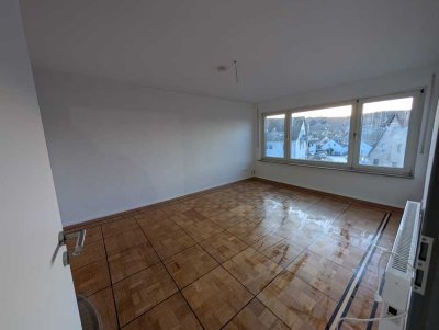 Helle, neu sanierte 3-Zimmer-Wohnung mit Balkon in Allmersbach im Tal