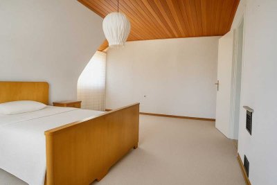 Helles Reihenendhaus in ruhiger Sackgasse mit Blick ins Grüne.