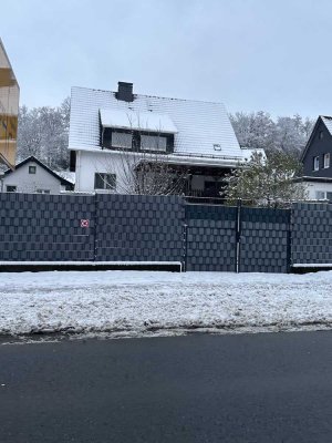 Zweifamilienhaus mit Einliergerwohnung am Rande von Wipperfürth