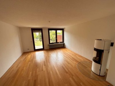 Wohnen direkt am Valentinspark, modernisiertes RMH mit 6-Zi., 3 Bädern, EBK, Kamin, Sauna