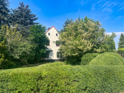 Alle unter einem Dach! Mehrgenerationenhaus auf großem Grundstück