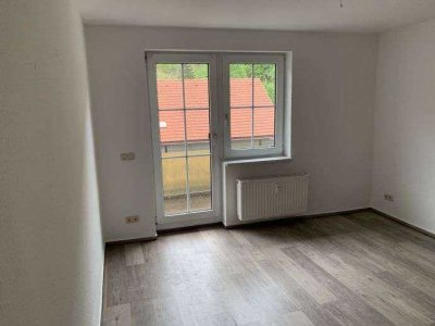 Schöne 1- Raum-Wohnung mit Balkon in Unterweißbach