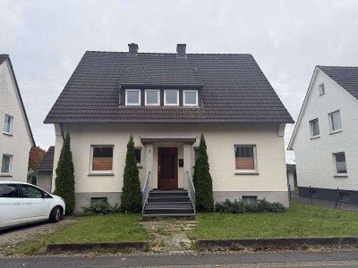 Verhelfen Sie diesem 2-Familienhaus zu neuem Glanz!