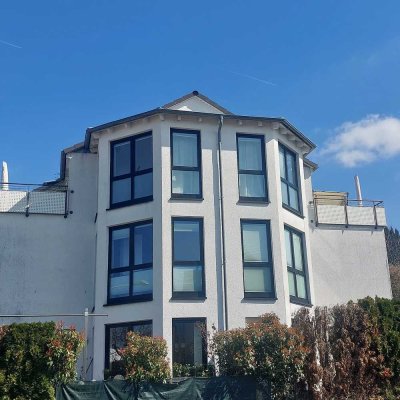 DG-Wohnung mit zwei Dachterrassen am Steinberg