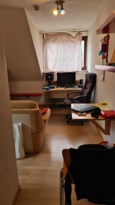 Zentrales 1-Zimmer Apartment mit Einbauküche