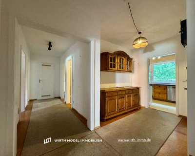 Vier-Zimmer-Wohnung mit Balkon und Garage | Hochparterre