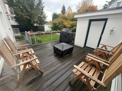 Schicke Maisonette-Whg. mit großem Garten, Doppelgarage, offenem Kamin  & EBK!