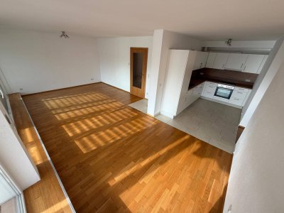 MIETWOHNUNG - BAD HÄRING - 3 Zimmer - großer Balkon mit tollem Ausblick - Tiefgarage