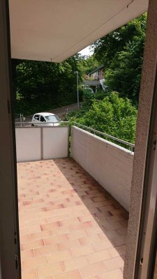 Schöne, zentral gelegene 2,5-Zimmer-Hochparterre-Wohnung mit Balkon in Schwäbisch Gmünd