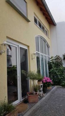 Elegantes 5-Zimmer Haus in Wiesbaden-Breckenheim