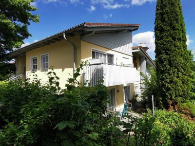 Deggendorf: Bezugsfreie 1-Zi.-ETW m. eigenem Garten + Terrasse, neuer Einbauküche + TG-Stellplatz!