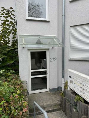 Moderne 1-Zi.-Whg. mit Balkon & EBK in Top-Lage nähe Bosch / Porsche