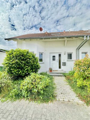 Charmante Doppelhaushälfte mit Garten, Balkon, Sauna und Garage in Fürth