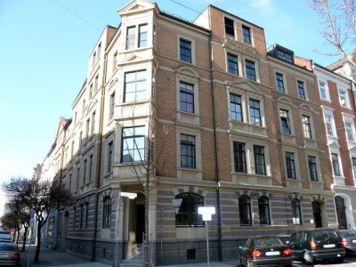 Auf Wunsch komplett möblierte 1-Zimmer Wohnung in saniertem Gründerzeithaus Stadtmitte Neu-Ulm