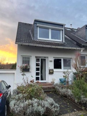 Charmantes Reihenendhaus mit Garage in Sankt Augustin Birlinghoven