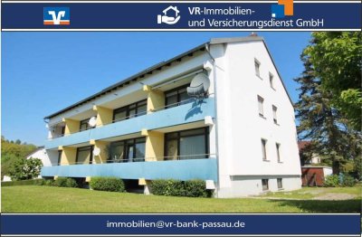 Charmante 2-Zimmer-Wohnung mit großzügigem Balkon, Kellerabteil und wunderschönem Blick ins Grüne