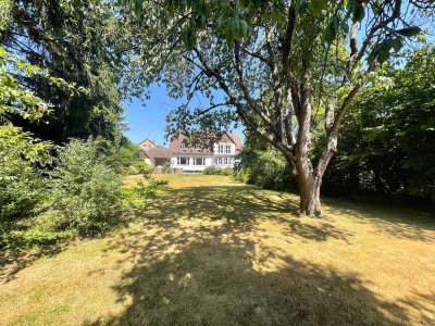 Charmante Villa mit Parkgarten, separatem Bürozugang & viel Raum für die ganze Familie